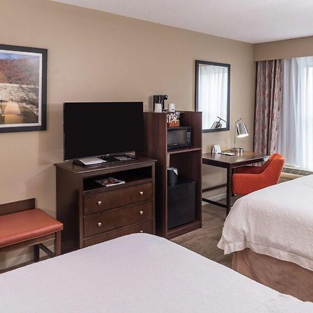 Hampton Inn & Suites Charlotte Arrowood Rd מראה חיצוני תמונה