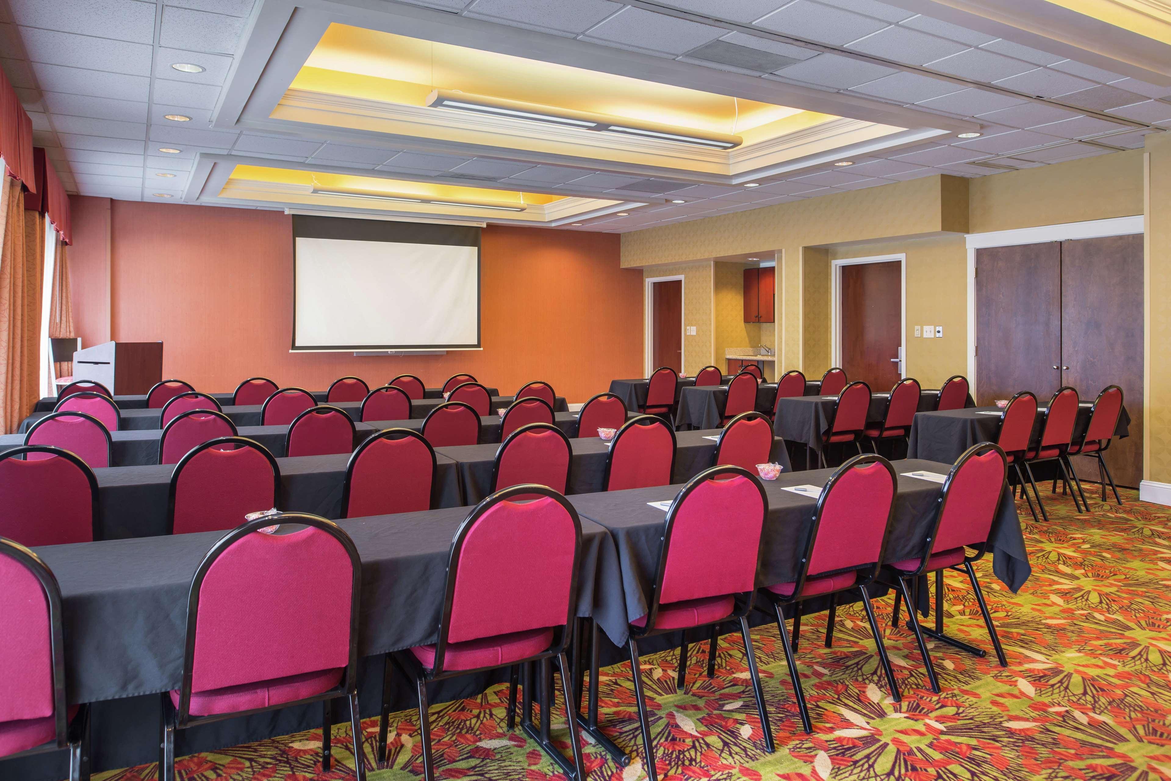 Hampton Inn & Suites Charlotte Arrowood Rd מראה חיצוני תמונה