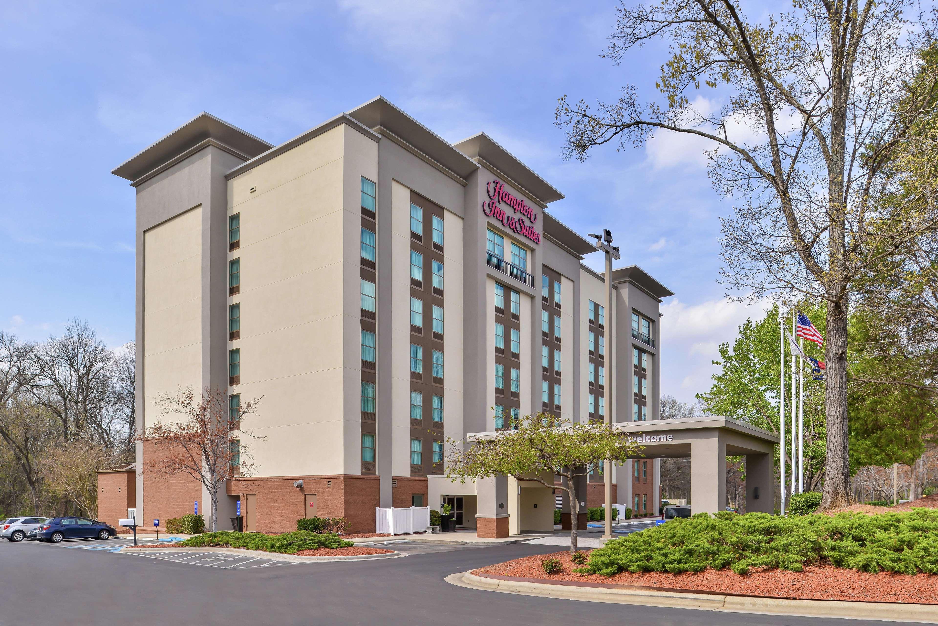 Hampton Inn & Suites Charlotte Arrowood Rd מראה חיצוני תמונה