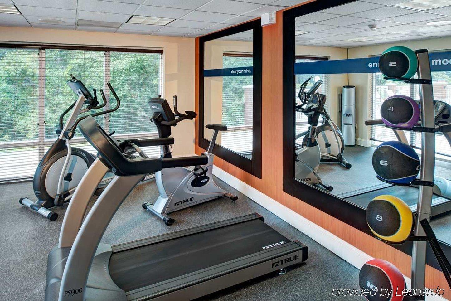 Hampton Inn & Suites Charlotte Arrowood Rd מתקנים תמונה